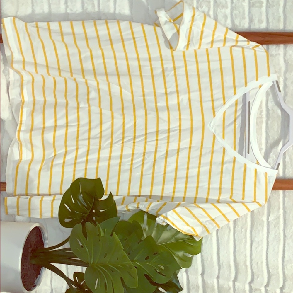 Ava & Viv tee